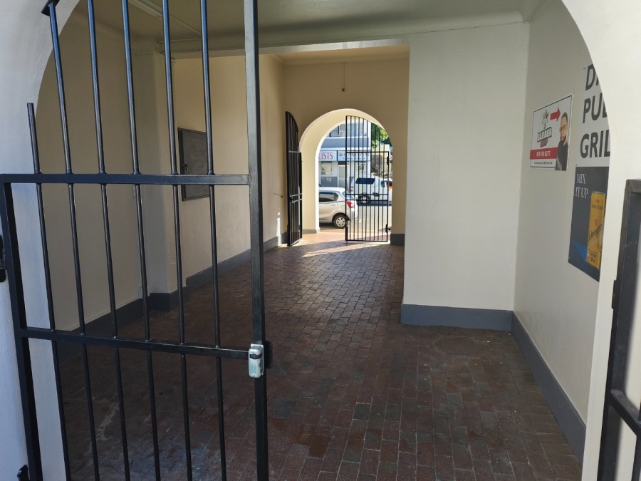 Commercial Property for Sale in Hoog En Droog Western Cape